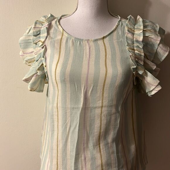𝅺MINE Mint and Cream Crew Neck Short Sleeved Blouse with Ruffled Sleeves.  Small - Picture 3 of 9